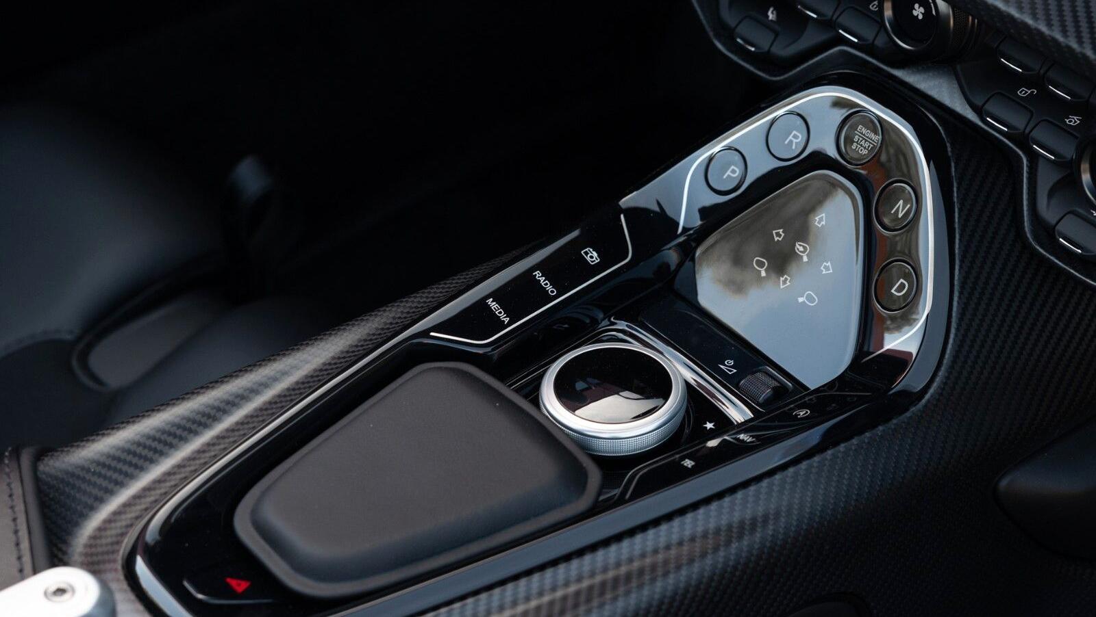 V12 SPEEDSTER "MAVERICK EDITION"