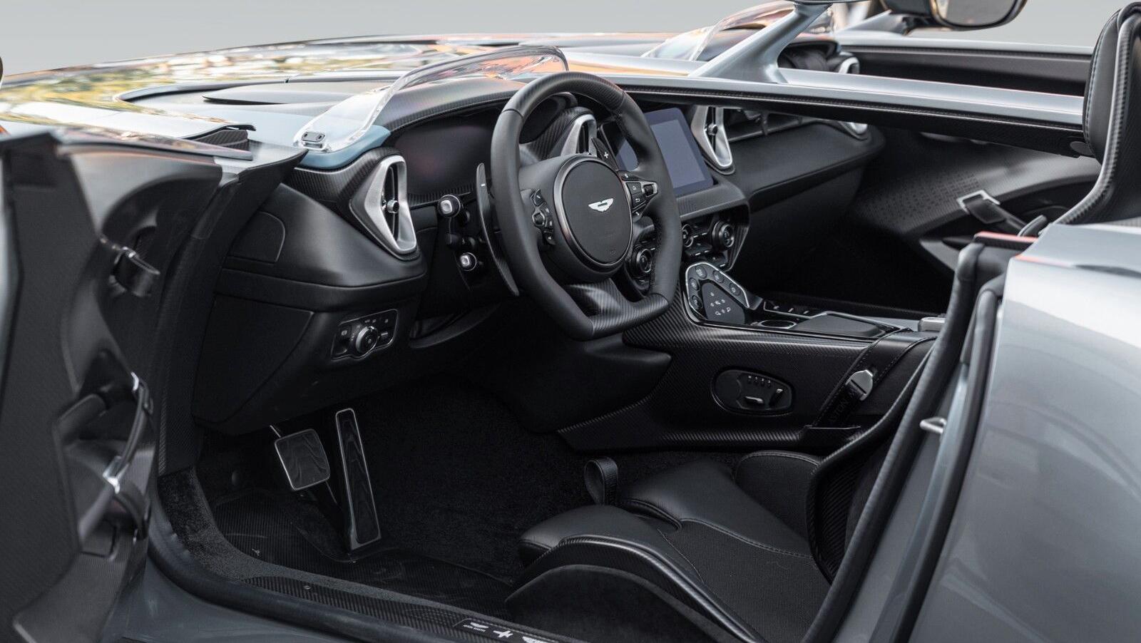 V12 SPEEDSTER "MAVERICK EDITION"