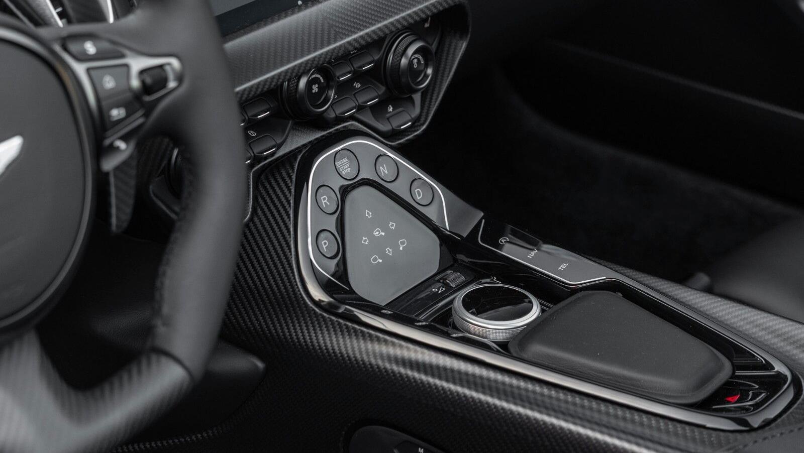 V12 SPEEDSTER "MAVERICK EDITION"