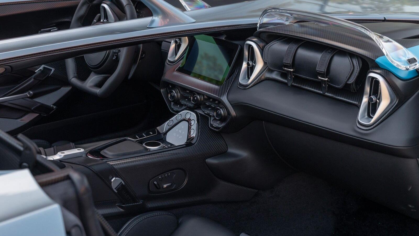 V12 SPEEDSTER "MAVERICK EDITION"