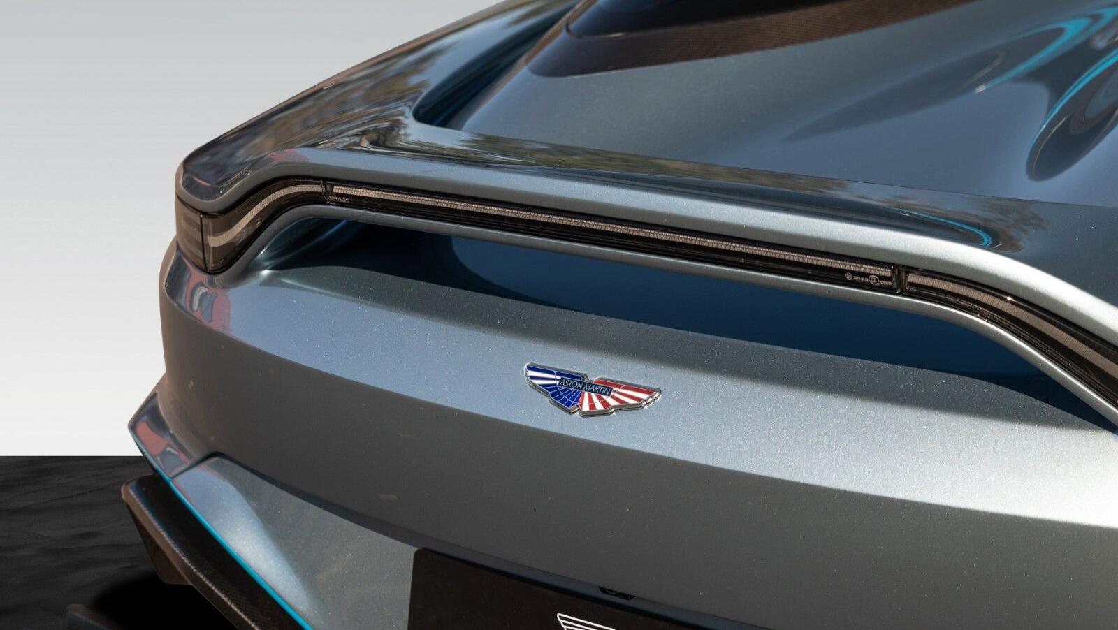 V12 SPEEDSTER "MAVERICK EDITION"