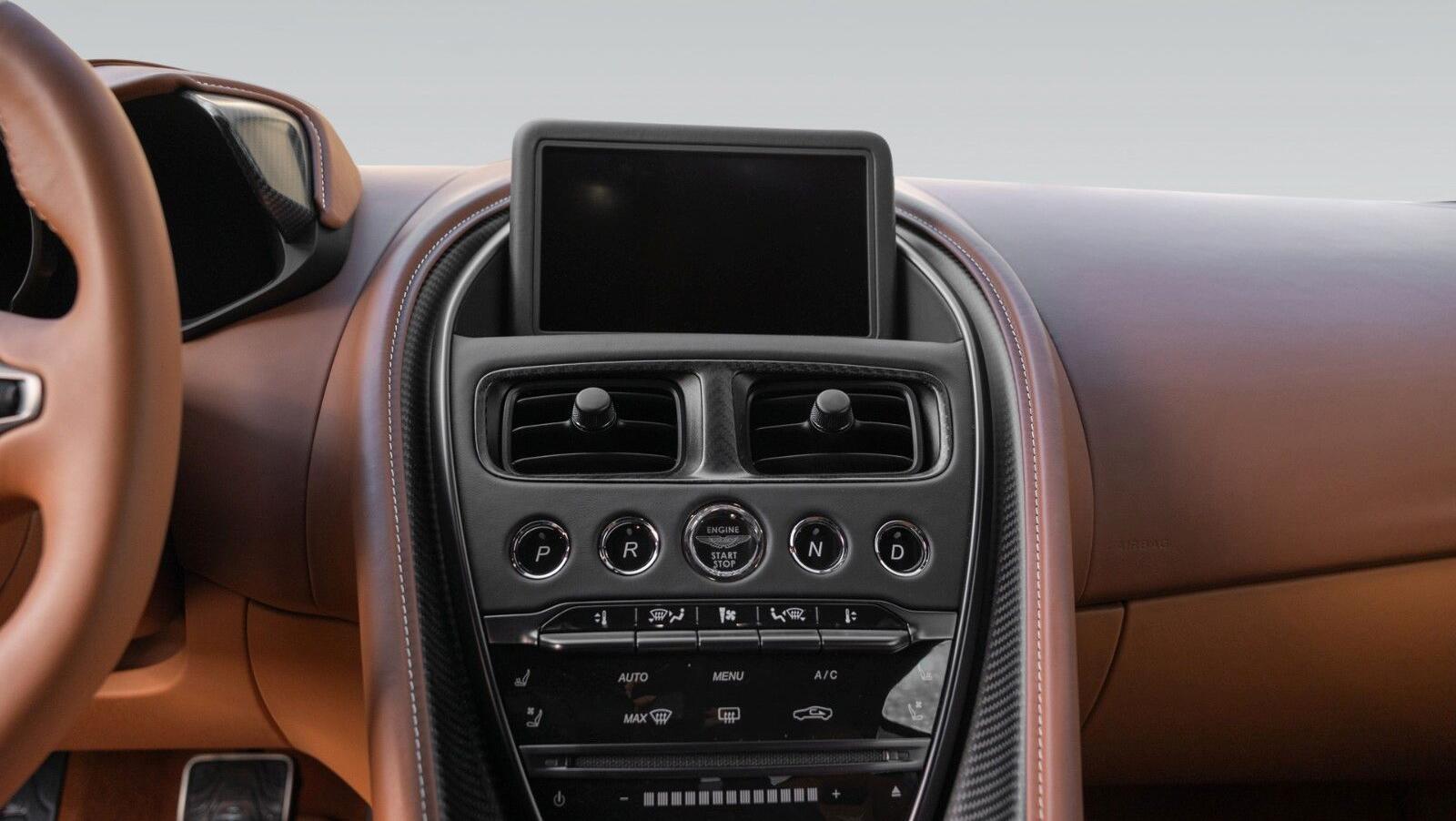 DBS 770 Ultimate Coupe | Titanium  Exhaust