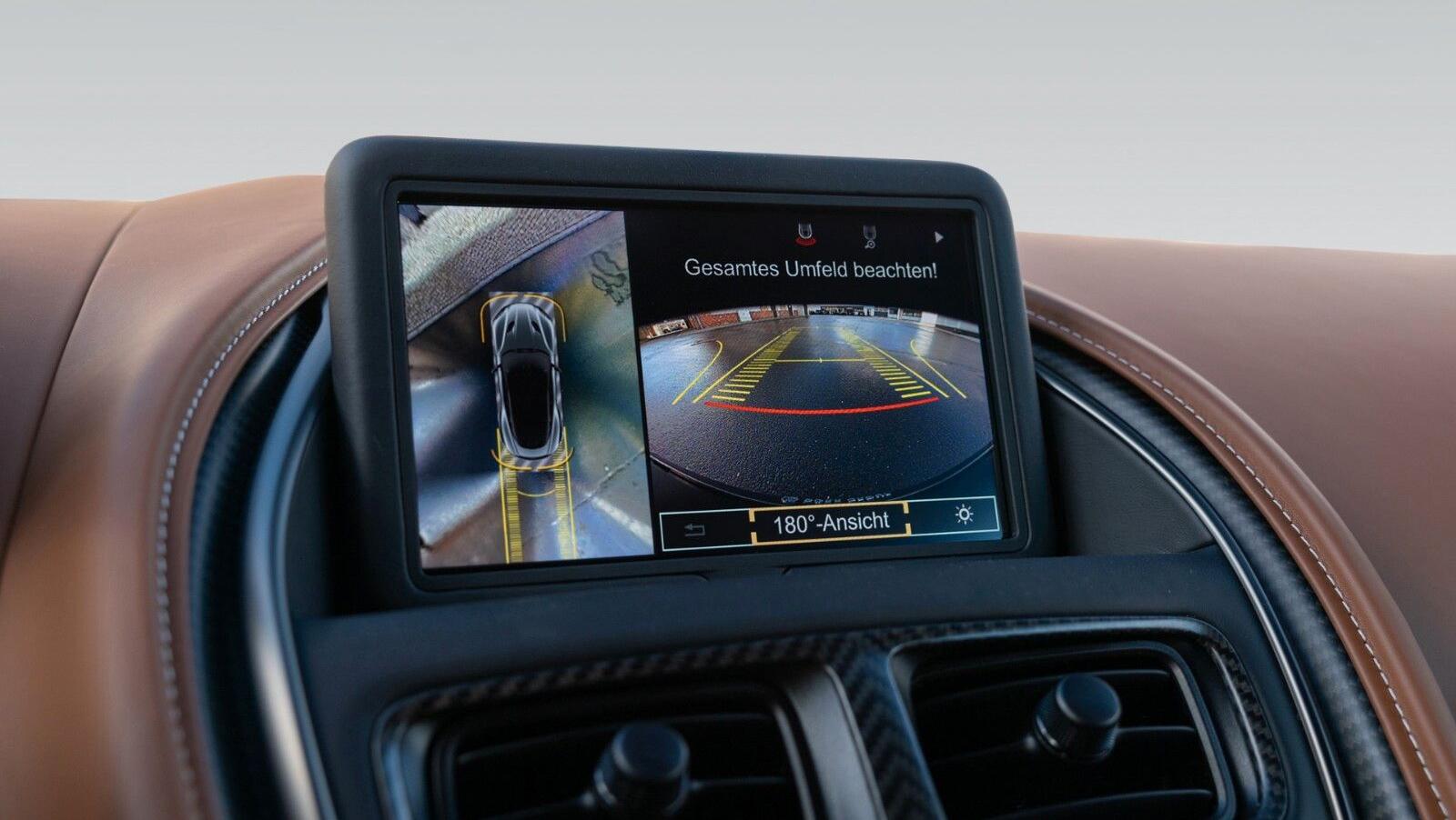 DBS 770 Ultimate Coupe | Titanium  Exhaust