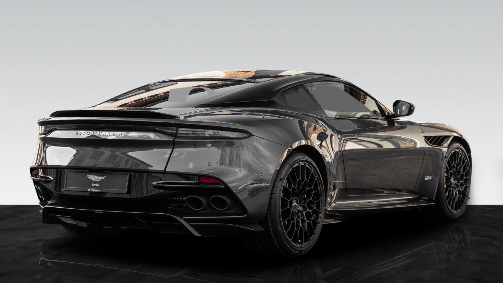 DBS 770 Ultimate Coupe | Titanium  Exhaust