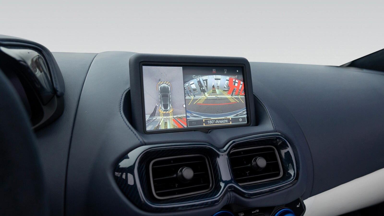 V12 Vantage Roadster | Q - Einzelst&uuml;ck | Blue CF