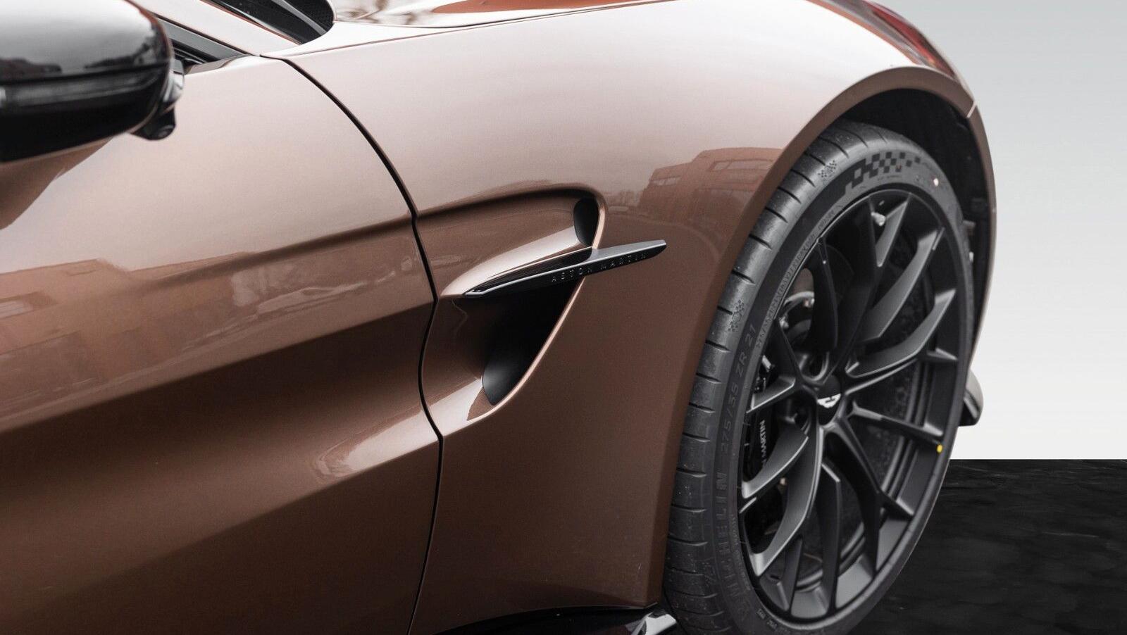 Vantage MY25 | Bowers & Wilkins Audio