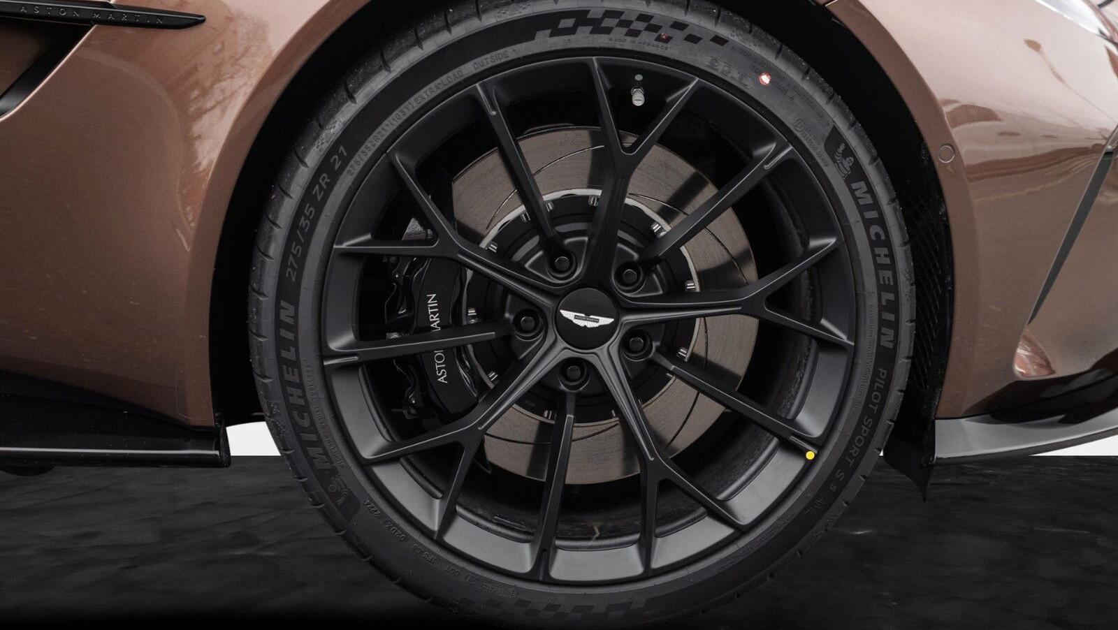 Vantage MY25 | Bowers & Wilkins Audio