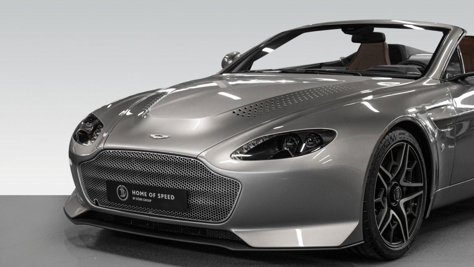 V12 Vantage V600 | 1 of 7