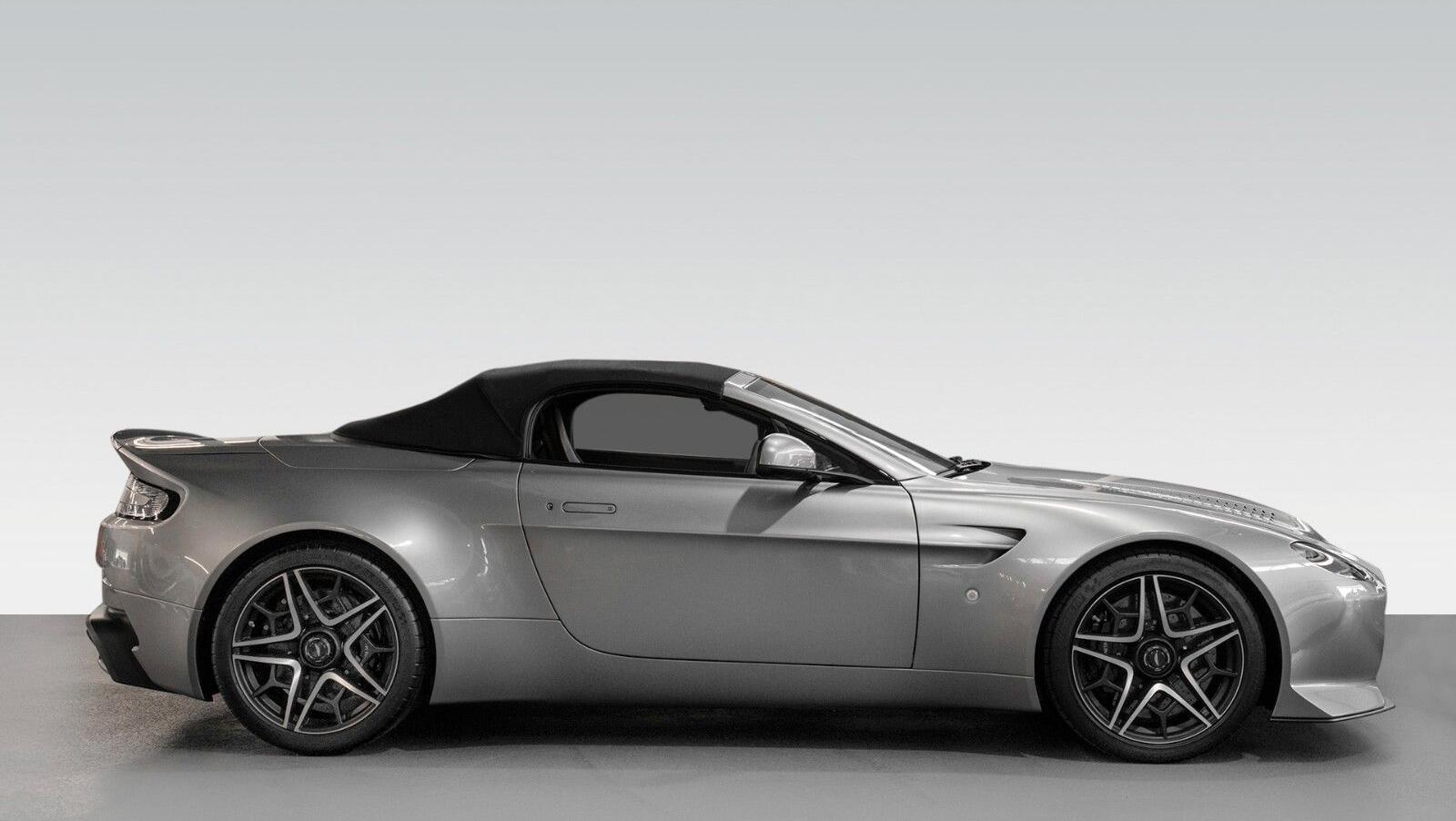 V12 Vantage V600 | 1 of 7