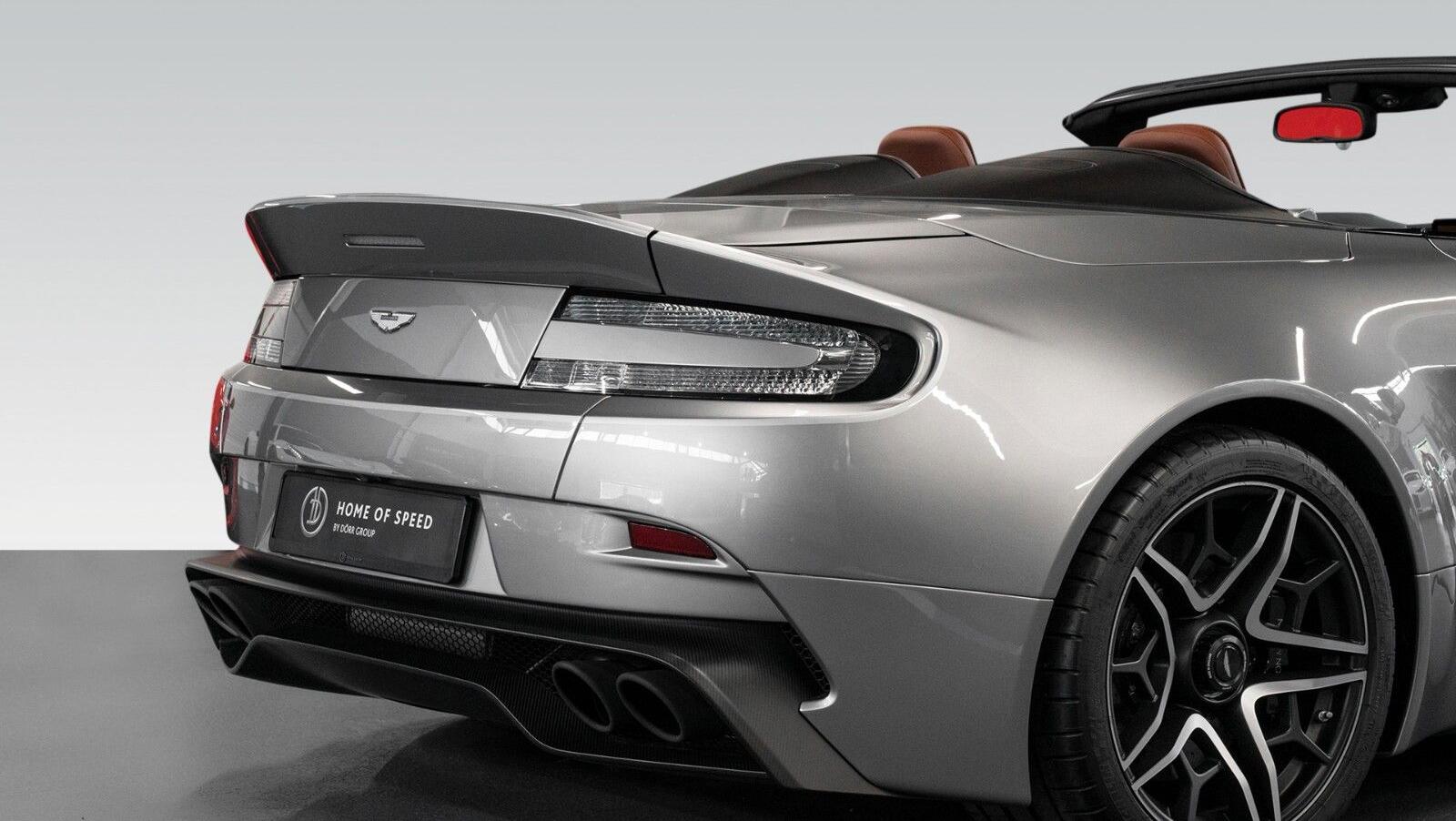 V12 Vantage V600 | 1 of 7