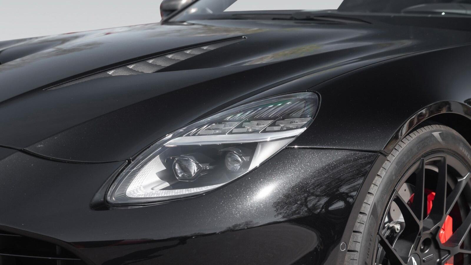 Vanquish | Full Satin Carbon | Titan Auspuff