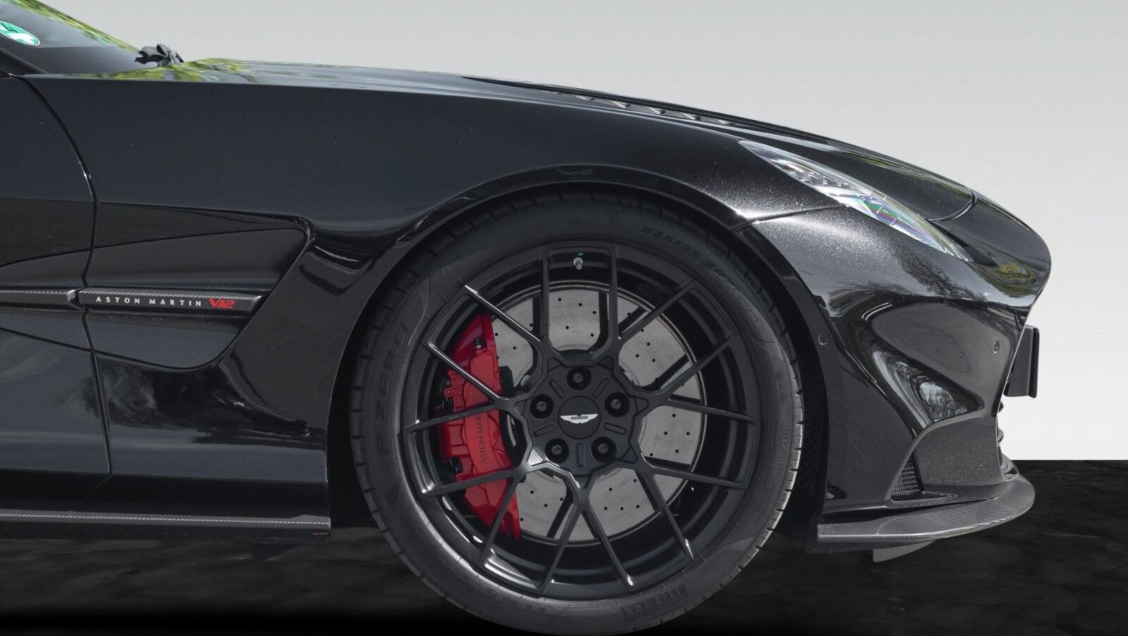 Vanquish | Full Satin Carbon | Titan Auspuff