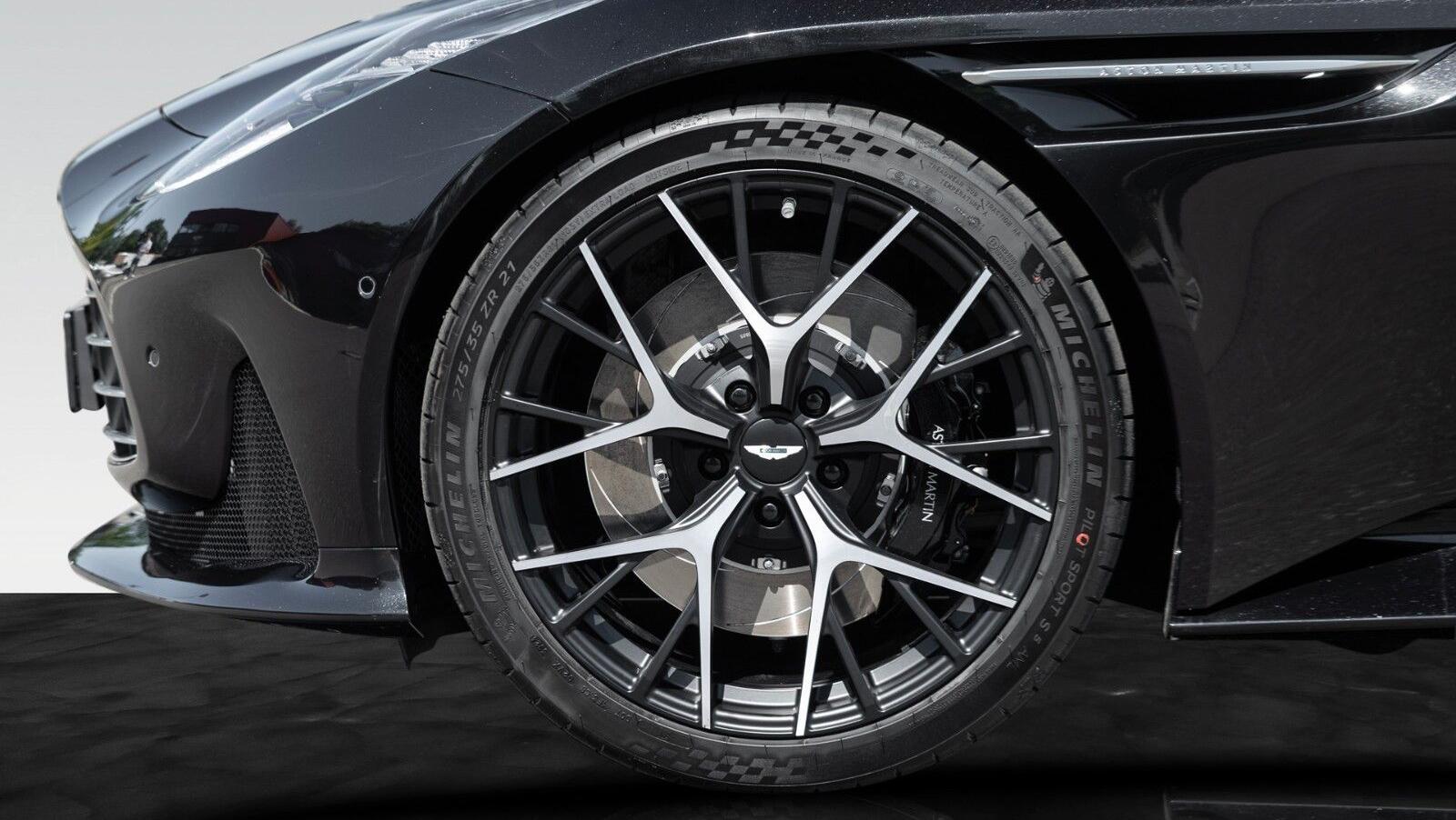 DB12 Volante | Onyx Black | Duotone Interieur