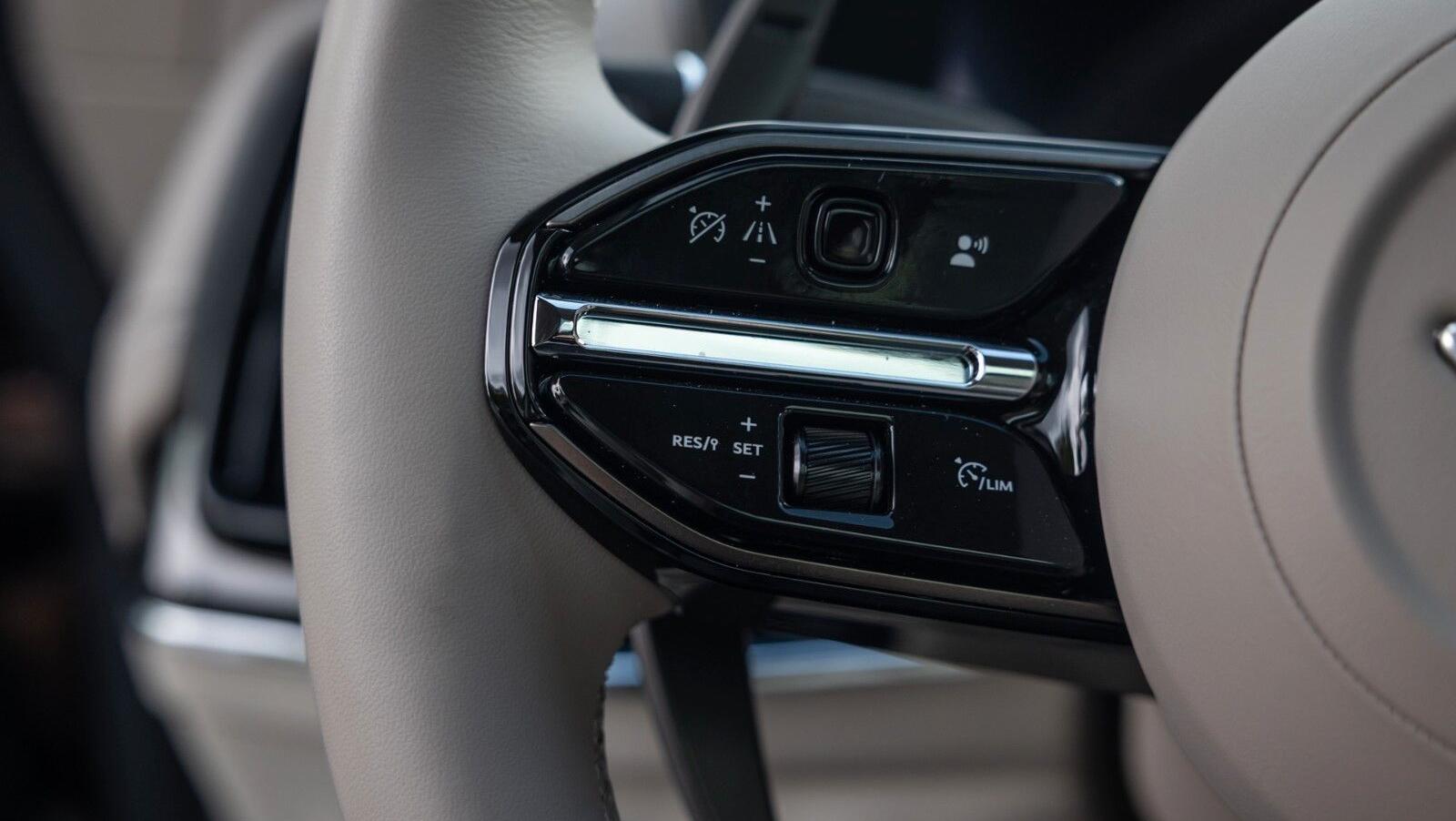 DBX707 | Bowers& Wlkins |