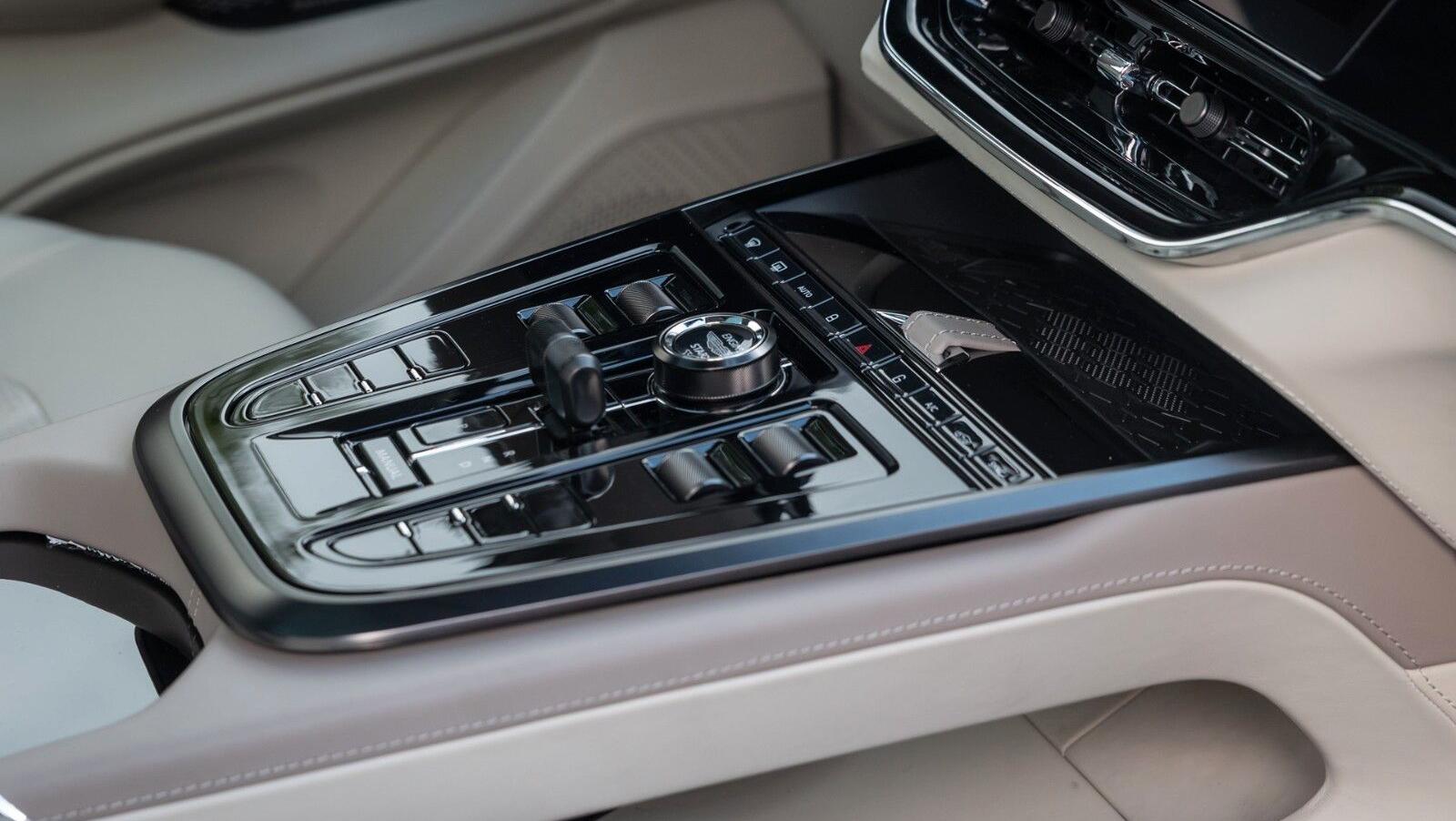 DBX707 | Bowers& Wlkins |