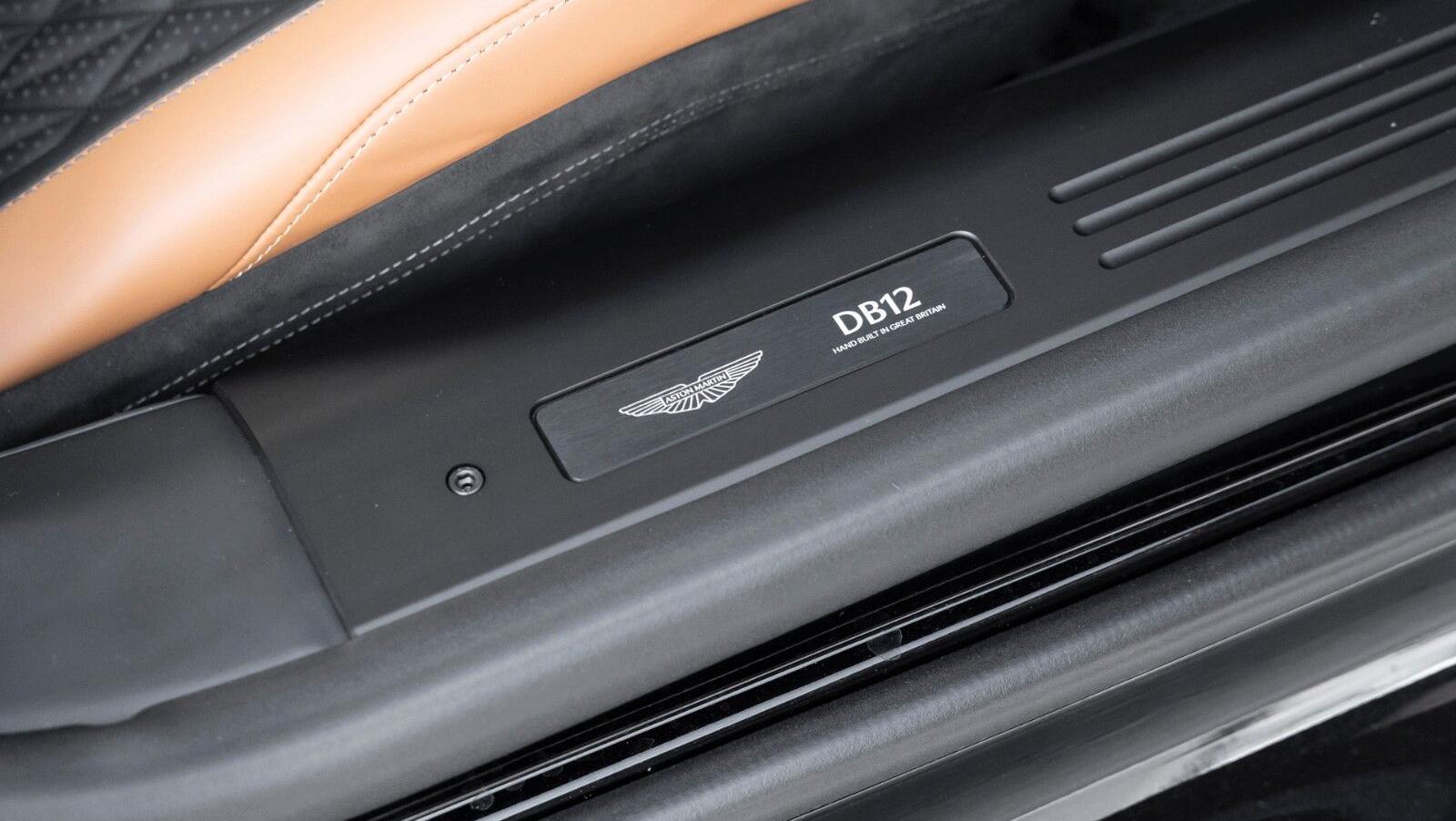 DB12 | Bowers & Wilkins | Int. Carbon