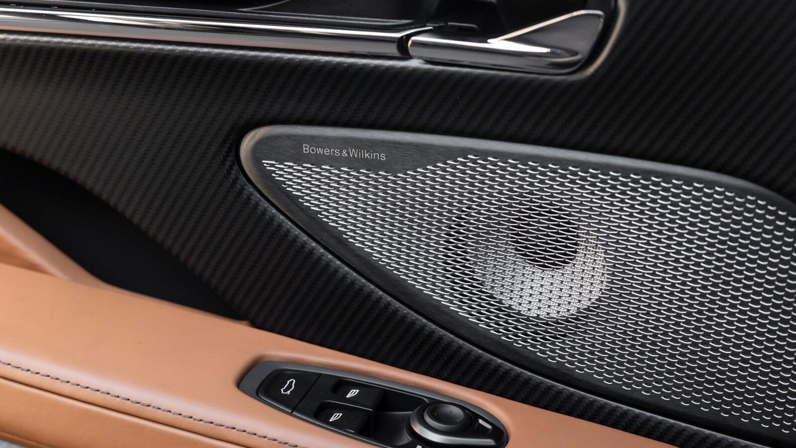 DB12 | Bowers & Wilkins | Int. Carbon