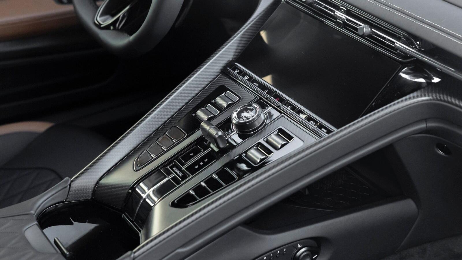 DB12 | Bowers & Wilkins | Int. Carbon