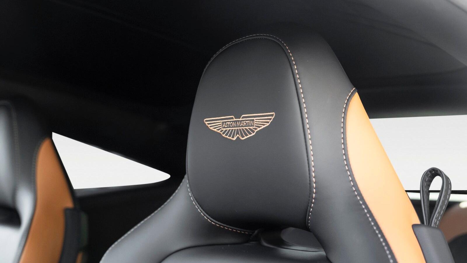 DB12 | Bowers & Wilkins | Int. Carbon