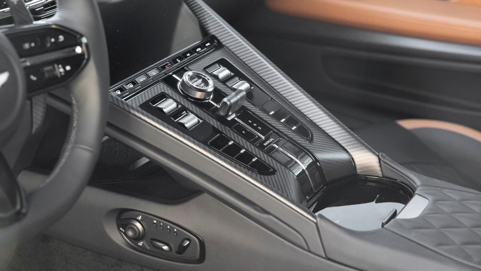 DB12 | Bowers & Wilkins | Int. Carbon