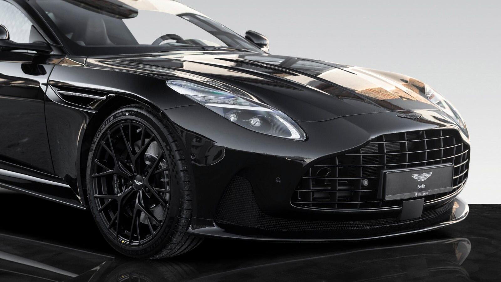 DB12 | Bowers & Wilkins | Int. Carbon