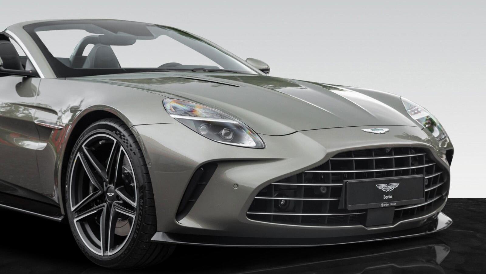 Vantage Roadster MY26 | Titanium Grey