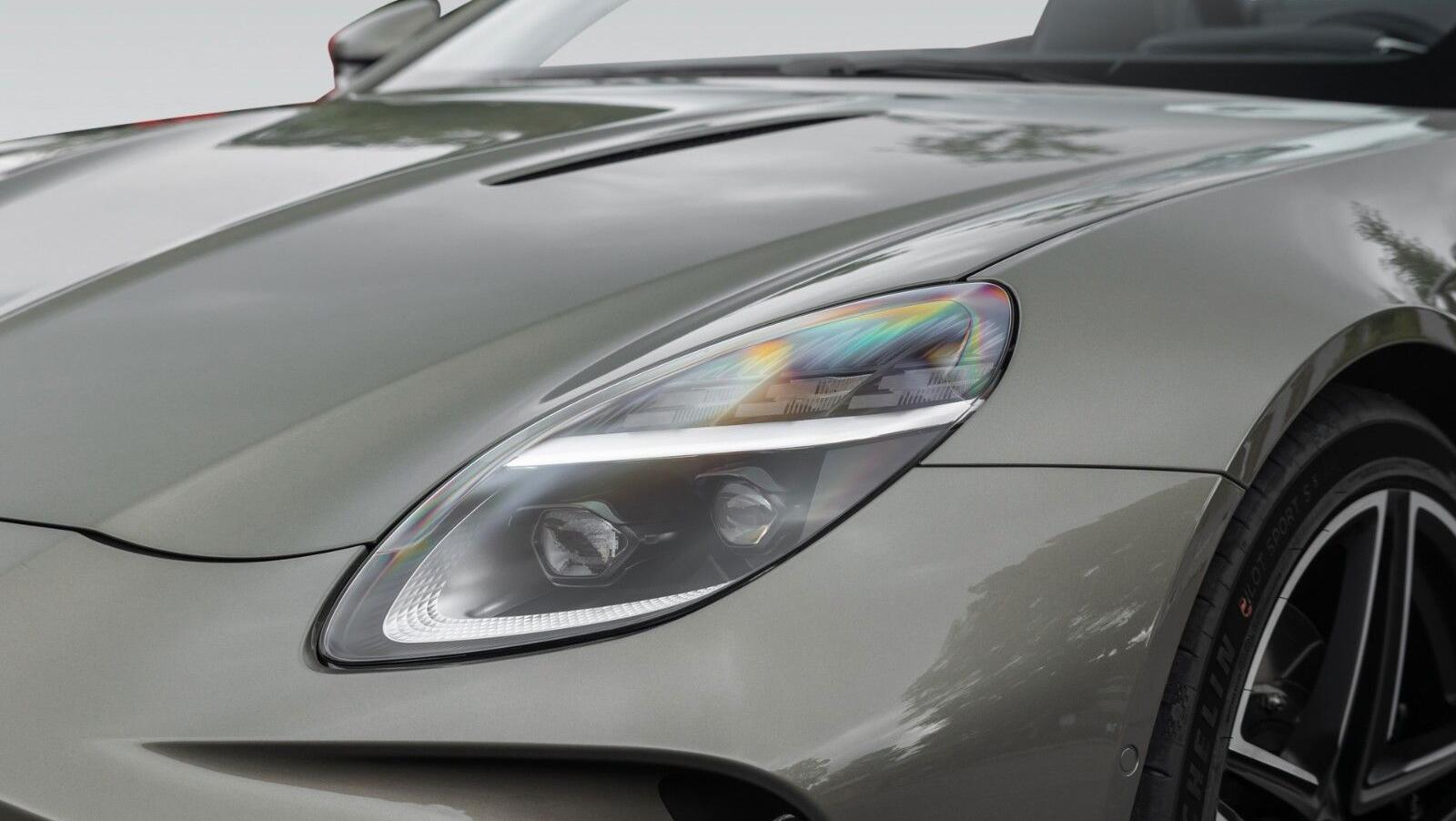 Vantage Roadster MY26 | Titanium Grey