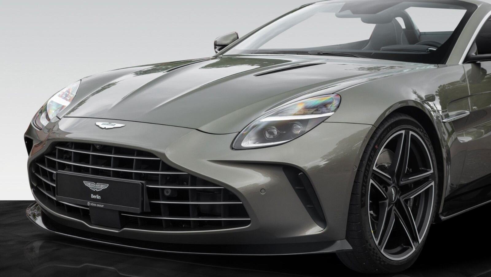 Vantage Roadster MY26 | Titanium Grey