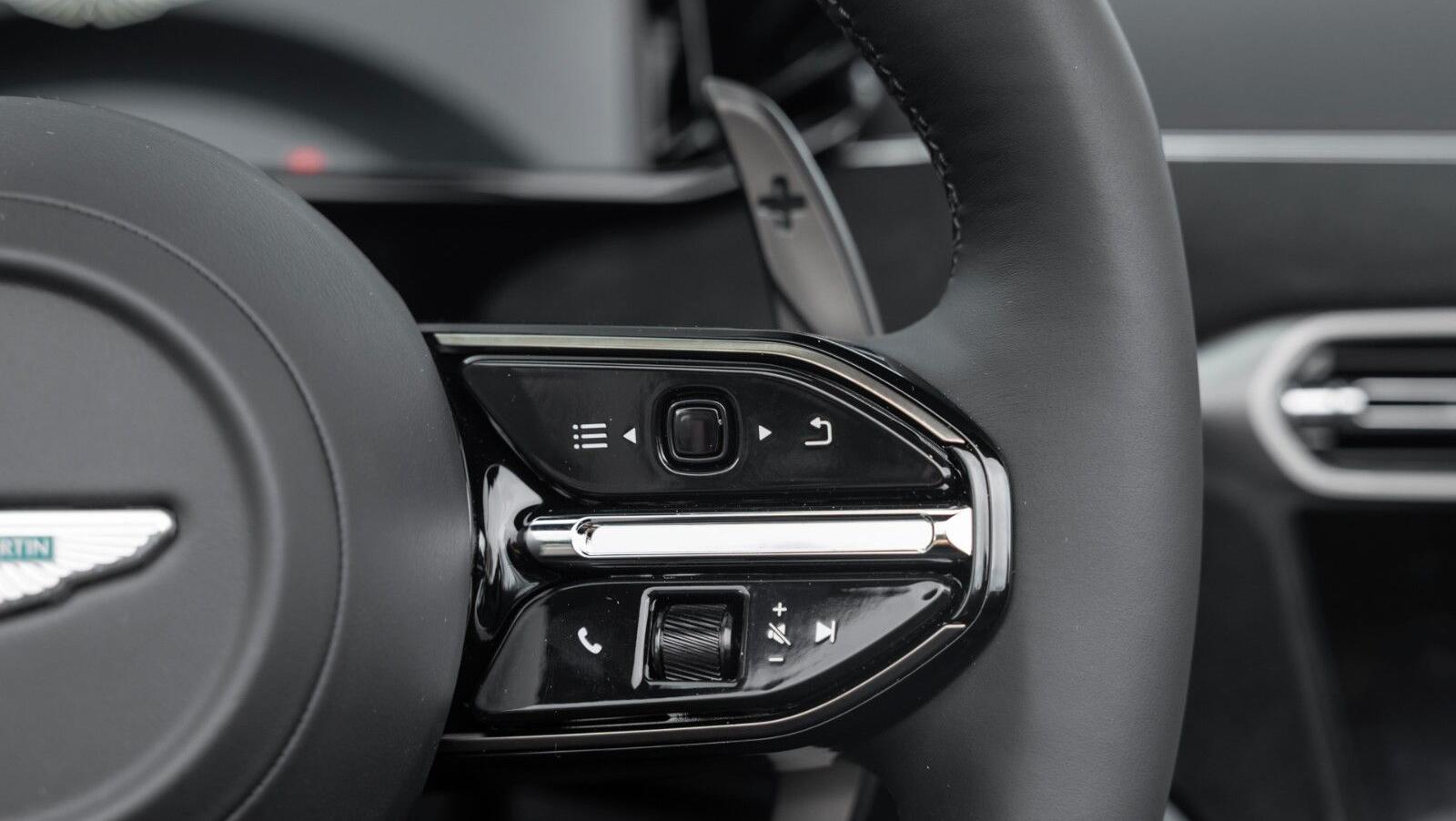 Vantage Roadster MY26 | Titanium Grey