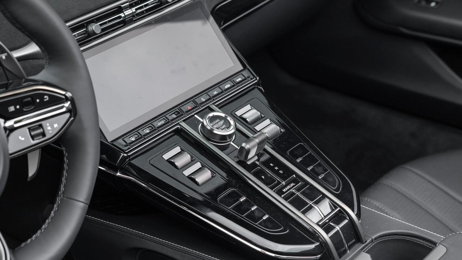 Vantage Roadster MY26 | Titanium Grey